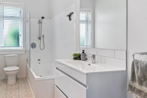 Photo of property in 71 Naylor Street, Hamilton East, Hamilton, 3216