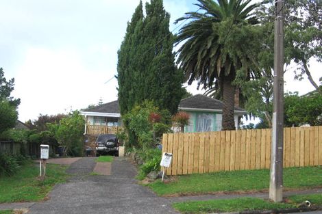 Photo of property in 1/88 Woodglen Road, Glen Eden, Auckland, 0602
