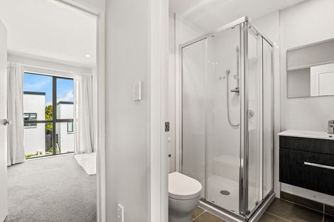 Photo of property in 7/36 Kaipatiki Road, Glenfield, Auckland, 0629