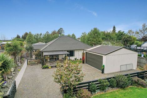 Photo of property in 4 Bluff Street, Coalgate, 7673