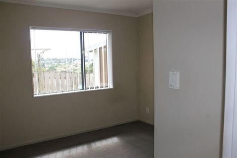 Photo of property in 13 Exotic Place, Massey, Auckland, 0614