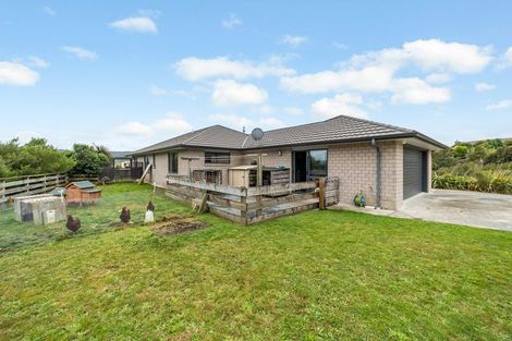 Photo of property in 5 Mckenzie Way, Timberlea, Upper Hutt, 5018