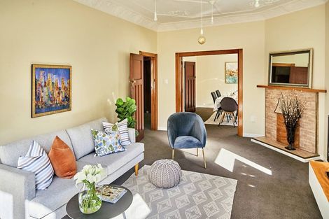 Photo of property in 22 Selwyn Terrace, Thorndon, Wellington, 6011