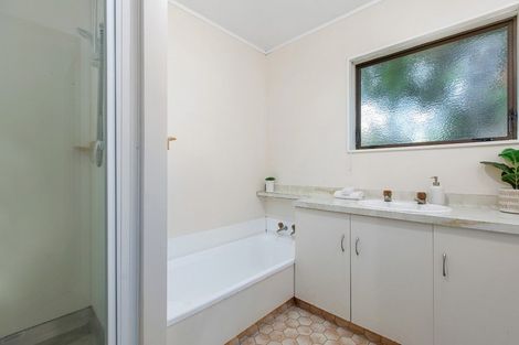 Photo of property in 4b Ngarimu Place, Mount Maunganui, 3116