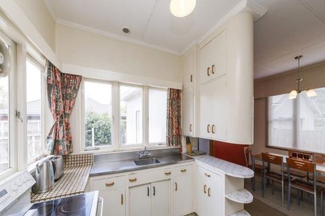 Photo of property in 20 East Street, Terrace End, Palmerston North, 4410