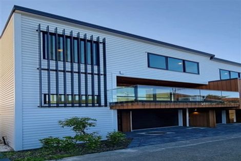 Photo of property in 28c Walker Road, Point Chevalier, Auckland, 1022
