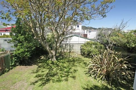 Photo of property in 6 Picton Avenue, Newtown, Wellington, 6021