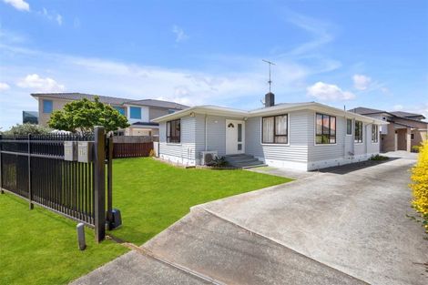 Photo of property in 11 Sunnyside Crescent, Papatoetoe, Auckland, 2025