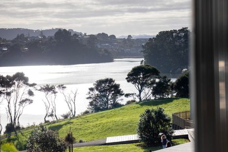 Photo of property in 28 Rangitahi Road, Raglan, 3225