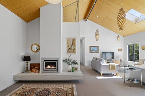 Photo of property in 6a Taylors Avenue, Bryndwr, Christchurch, 8052