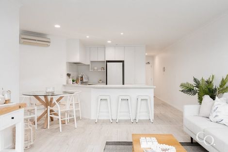 Photo of property in Paramount Apartments, 5/281 Maunganui Road, Mount Maunganui, 3116