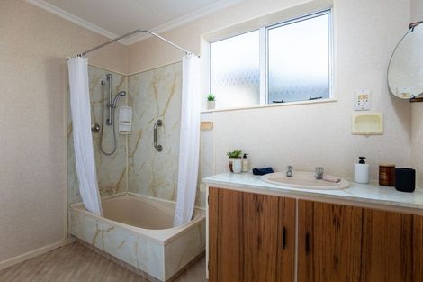 Photo of property in 2/12 Newton Street, Fitzroy, New Plymouth, 4312