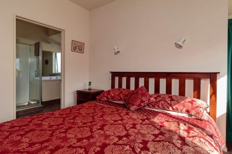 Photo of property in 495 Lawn Road, Clive, Hastings, 4180