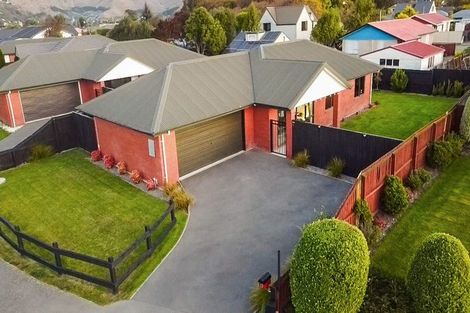 Photo of property in 8 Reserve Close, Woolston, Christchurch, 8062