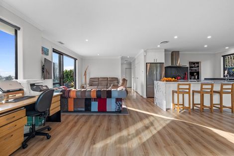 Photo of property in 356 Ngatai Road, Bellevue, Tauranga, 3110