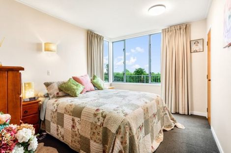 Photo of property in 45 Te Atatu Road, Te Atatu South, Auckland, 0610