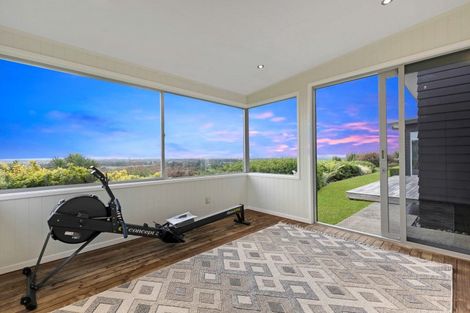 Photo of property in 47 Harry Dreadon Road, Opaheke, Papakura, 2584