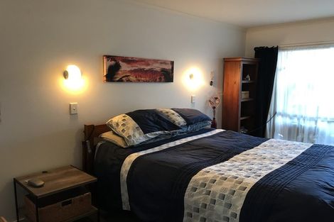 Photo of property in 2/28 Third Avenue, Tauranga, 3110