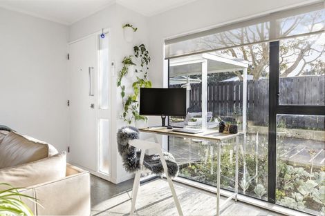 Photo of property in 3/24 Mason Street, Moera, Lower Hutt, 5010