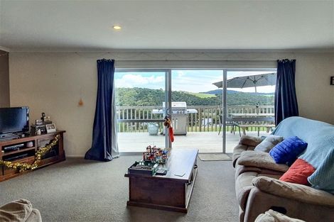 Photo of property in 10 Waterview Place, Haruru, 0204