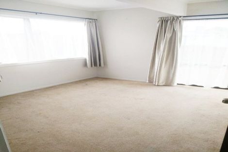 Photo of property in 20b Roberts Road, Te Atatu South, Auckland, 0610