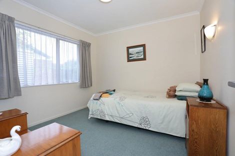 Photo of property in 17 Johnson Street, Bulls, 4818