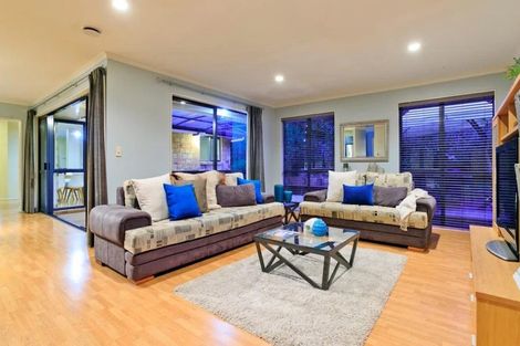 Photo of property in 5b Olwyn Place, Greenhithe, Auckland, 0632