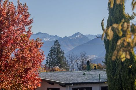 Photo of property in 43 Hunter Crescent, Wanaka, 9305