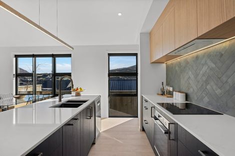 Photo of property in 47 Shepherd Road, Jacks Point, Queenstown, 9371