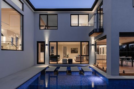 Photo of property in 112 Arran Point Parade, Orewa, 0931