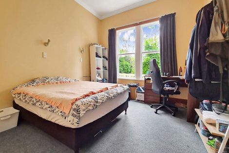 Photo of property in 123a Glenmore Street, Kelburn, Wellington, 6012