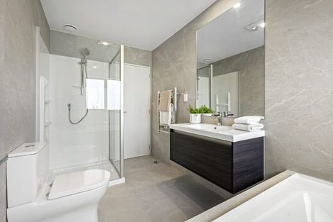 Photo of property in 5 Owen Chapman Drive, Red Beach, 0932