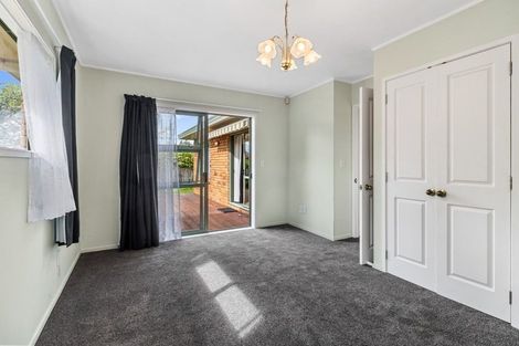 Photo of property in 17a Fairleigh Avenue, Mount Albert, Auckland, 1025