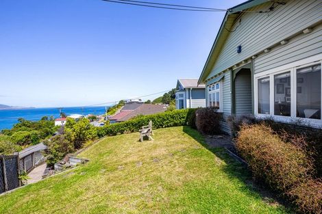 Photo of property in 56 View Road, Houghton Bay, Wellington, 6023