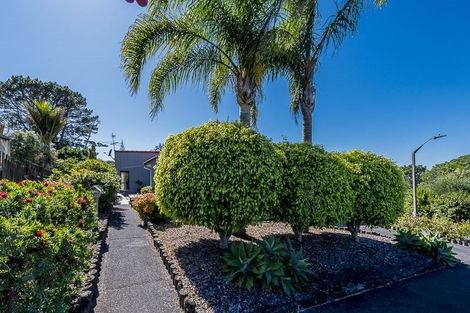 Photo of property in 68 Anich Road, Massey, Auckland, 0614