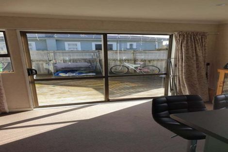 Photo of property in 1019 Fitzroy Avenue, Mahora, Hastings, 4120