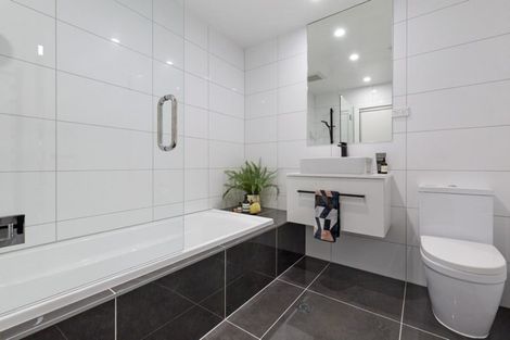 Photo of property in Frame Apartments, 1601/111 Molesworth Street, Thorndon, Wellington, 6011