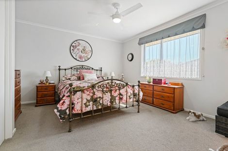 Photo of property in 35 Stoneleigh Drive, Chartwell, Hamilton, 3210