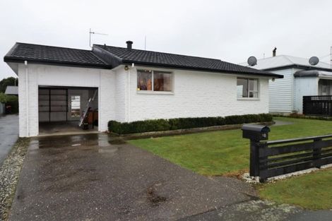 Photo of property in 70 Macmaster Street, Richmond, Invercargill, 9810