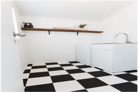 Photo of property in 12 Herrick Street, Marewa, Napier, 4110