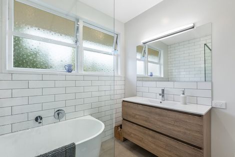 Photo of property in 98 Coronation Road, Morrinsville, 3300