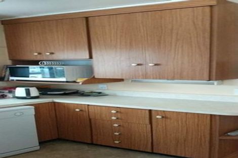 Photo of property in 12 Apuka Street, Brooklyn, Wellington, 6021