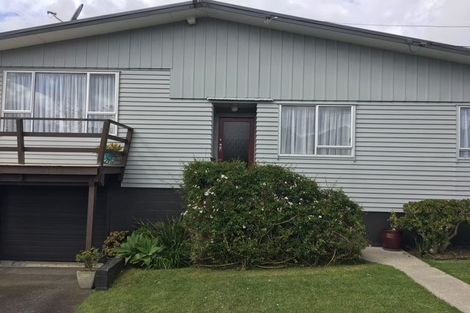 Photo of property in 116a Mcleod Road, Te Atatu South, Auckland, 0610