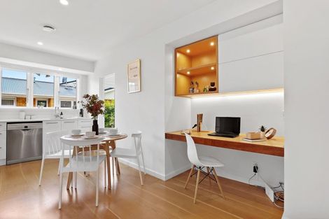 Photo of property in 98 Hamilton Avenue, Ilam, Christchurch, 8041