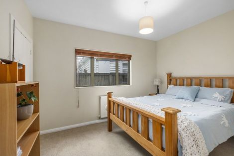 Photo of property in 118 Breaker Bay Road, Breaker Bay, Wellington, 6022