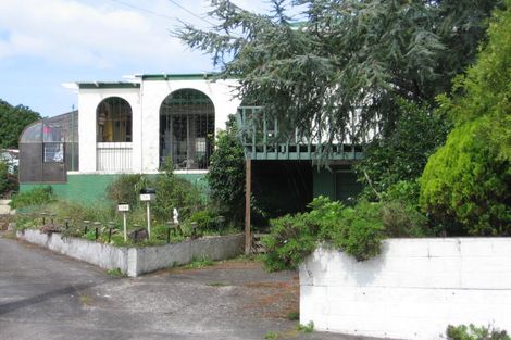 Photo of property in 11 Harding Avenue, Te Atatu South, Auckland, 0610