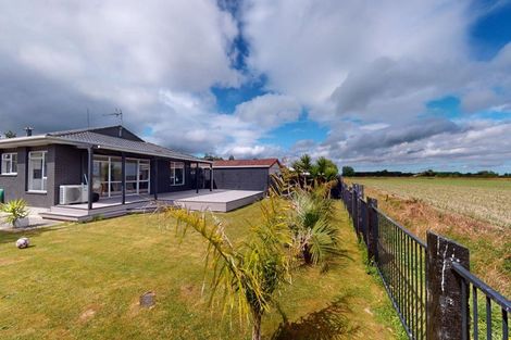Photo of property in 21 Meadowbrook Drive, Cloverlea, Palmerston North, 4412