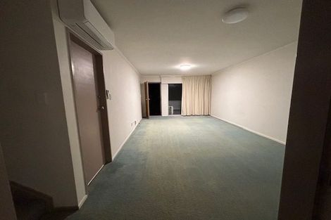 Photo of property in 2 Halyard Place, Whitby, Porirua, 5024