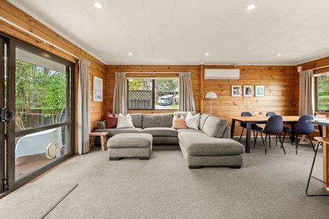 Photo of property in 115 Mark Avenue, Grenada Village, Wellington, 6037