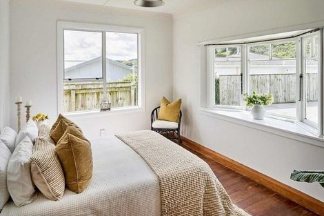 Photo of property in 57 Ranui Terrace, Tawa, Wellington, 5028